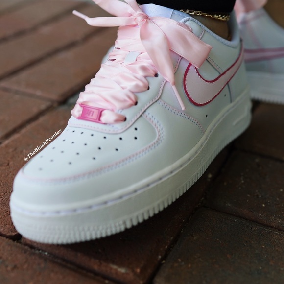 Nike Custom Air Force 1 Low with Matching Satin Laces NWT - Picture 15 of 15